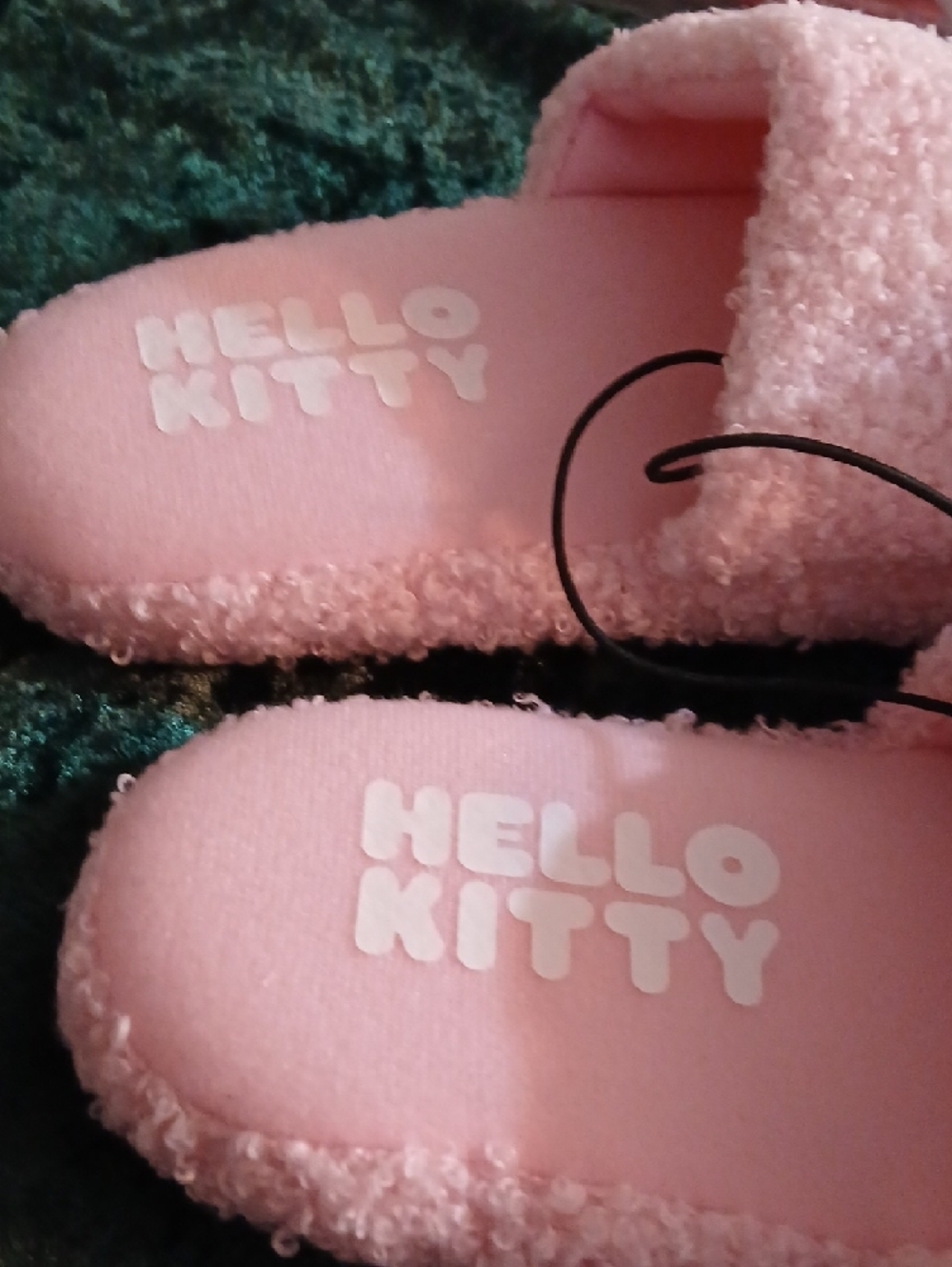 Hello Kitty Pink Plush Slide Slippers - Picture 5 of 5